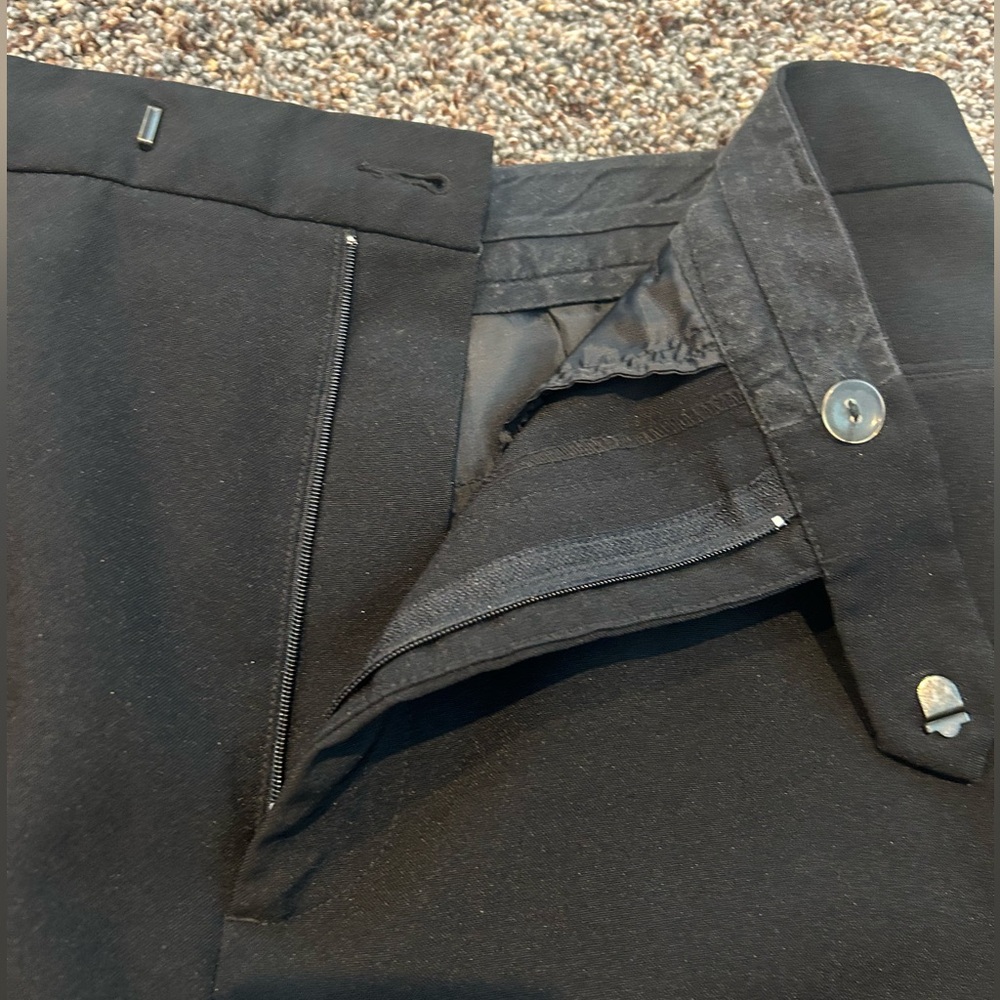 Men’s 34x30 Guess Black Dress Pants